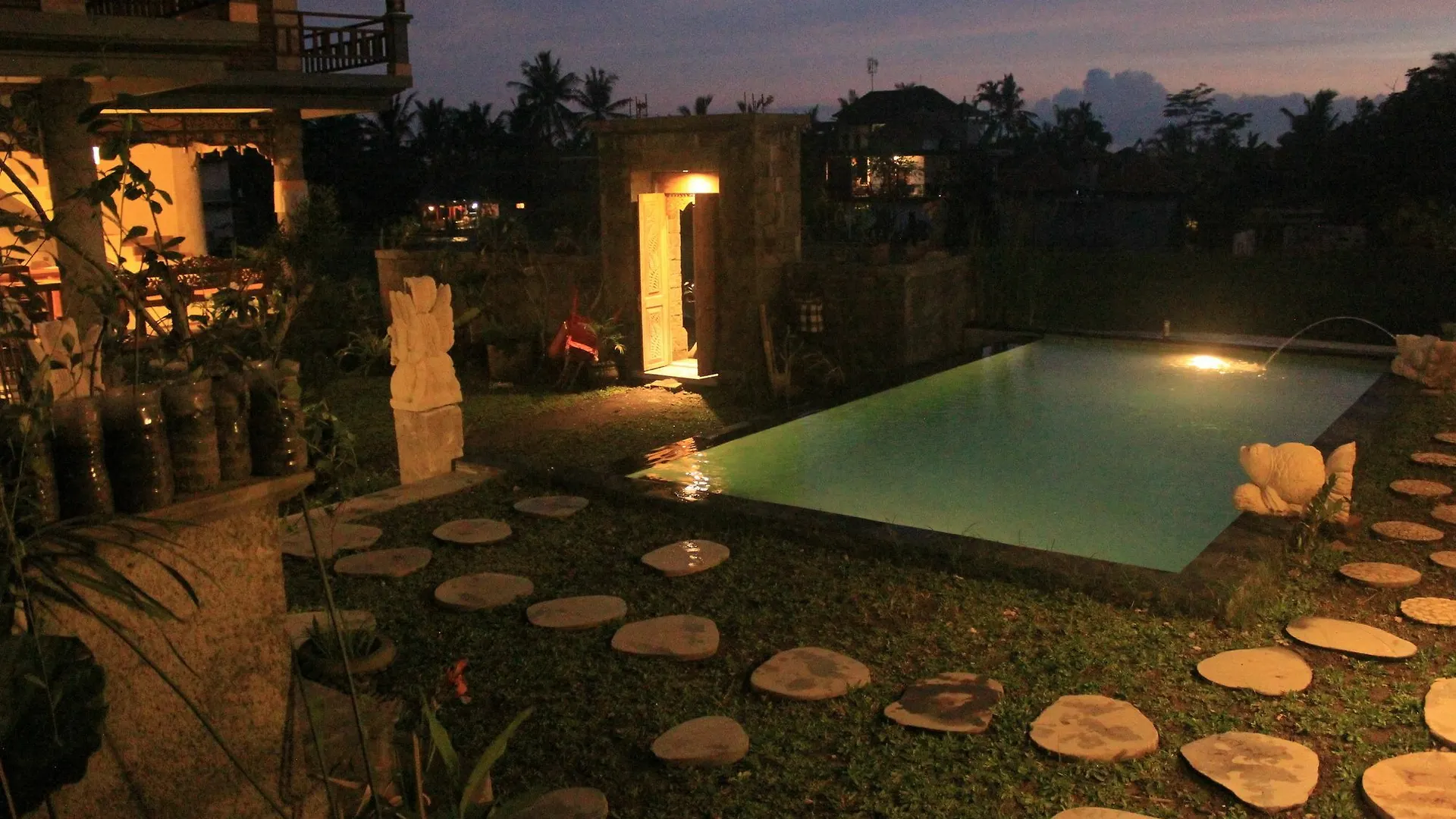 ** Мини-отель Nirwa Ubud Karma Индонезия